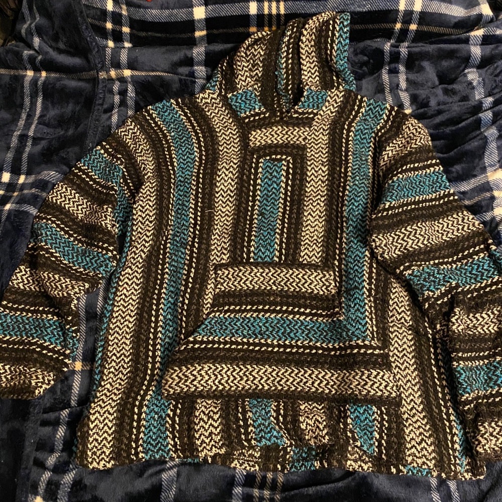 Baja Joe yarn hoodie